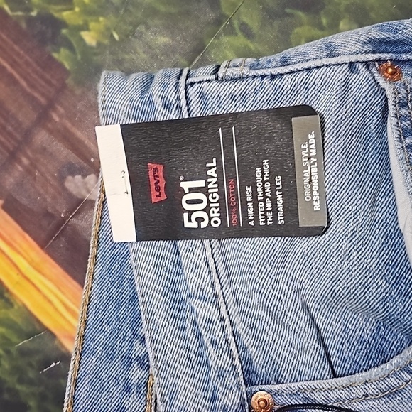 Levi's Premium 501 Distressed Raw Hem Straight Leg Jeans Size 30x32 NWT - Picture 3 of 9